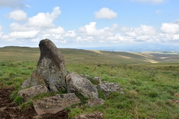 CANTAL – DIENNE – LE CHEMIN DES QUIROUS-cantal