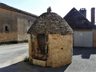 VICQ (PRESSIGNAC-VICQ 24) ET GRAND CASTANG-dordogne