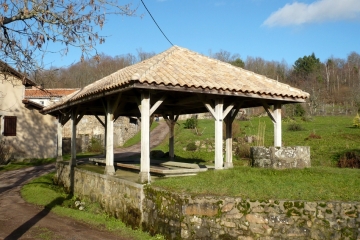 SAINT-BARTH : 13 KMS ALENTOURS-dordogne