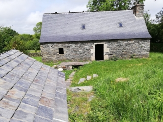 PLOUDIRY.VALLéE ET KANNDI MESCOAT.-finistere
