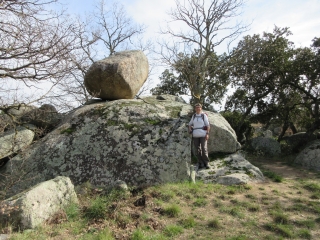 CAPMANY DOLMENS ET MENHIRS- ESPAGNE