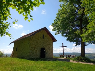 CESSIEU - CHAPELLES ET BOIS DE CESSIEU-isere