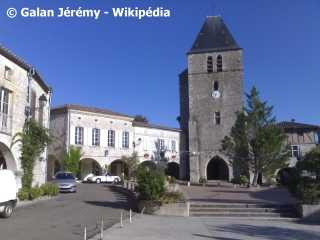 BEAUVILLE – PROMENADE AUTOUR DES REMPARTS-lot-et-garonne