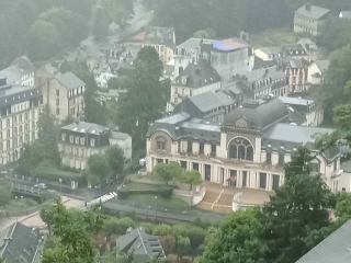 LA BOURBOULE 63 - LA ROCHE AUX FEES-puy-de-dome