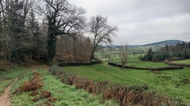 BEAUBERY : LE TOUR DES COLLINES.-saone-et-loire