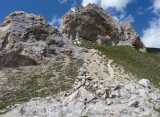 ROC DES CORNEILLES (LE TROU DE LA LUNE) DEPUIS LE MONOLITHE DE SARDIERES-savoie