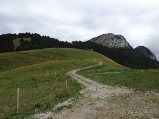 M-0752 M-REFUGE DE LA COMBE DU CHARBON (1572M) COL LA PLATIERE-savoie