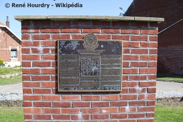 POZIéRES - CIRCUIT DE MOUQUET FARM à GIBRALTAR VIA COURCELETTE-somme