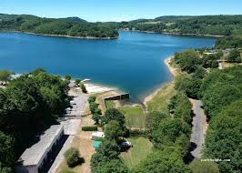 NAGES - LA PRESQU ILE PAR LE BORD DU LAC-tarn