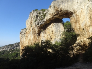 L’ARCHE DE VALESCURE FACES NORD&SUD à PARTIR DU BEAUCET-vaucluse